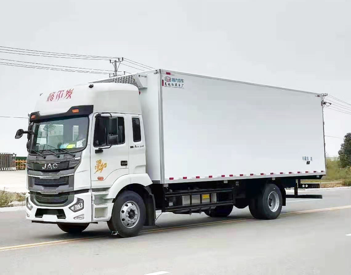 江淮格尔发A5X冷藏车 7.8米